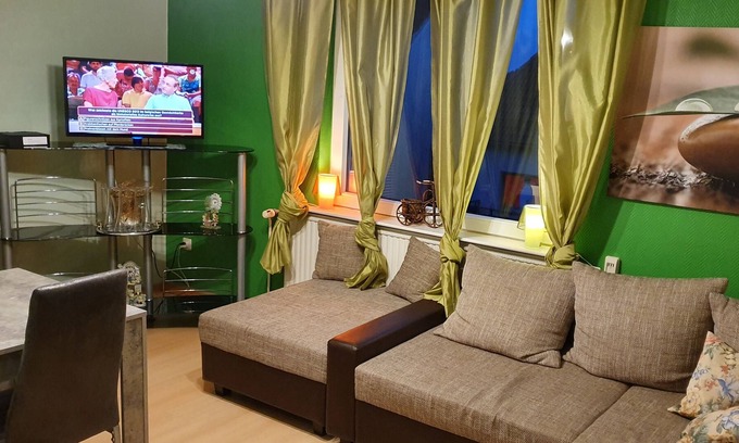 Bant Apartamento | Soleado apartamento en WHV, recientemente renovado, jardín para barbacoas, playa del sur,