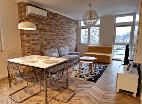 Plovdiv Apartamento | Sunny apartment near Mall Plovdiv