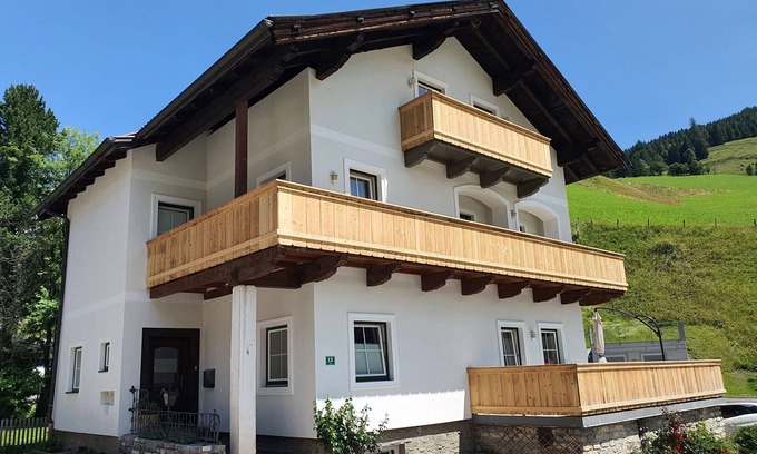 Dienten am Hochkoenig Apartamento | Sunny apartment with a large terrace