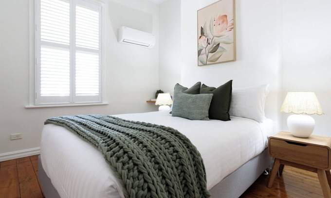 Launceston CBD Apartamento | Sunny Cottage Retreat Close to Town Delights