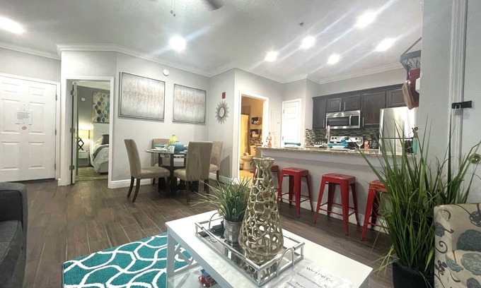 Seminole Condominio | SUNNY DELIGHT! pets ok! UPDATED HEATED POOL VACATION CONDO.