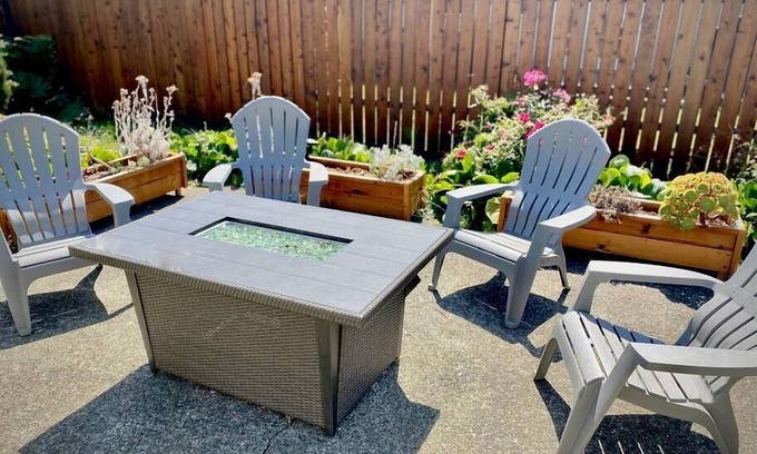 Arcata Apartamento | Sunny Downtown Arcata Apartment