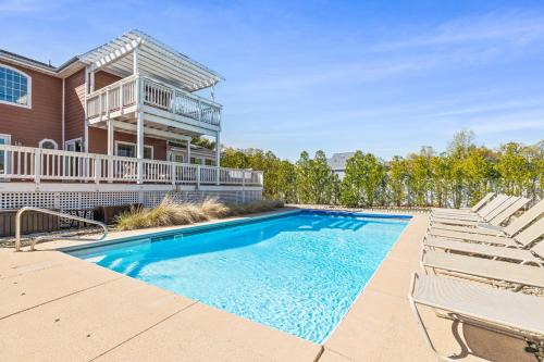 Grand Beach Casa | Sunny Dunes Retreat