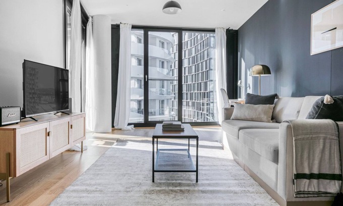 Favoriten Apartamento | Sunny Favoriten 1BR w/ Gym & Lounge, walk to Hauptbahnhof, by Blueground