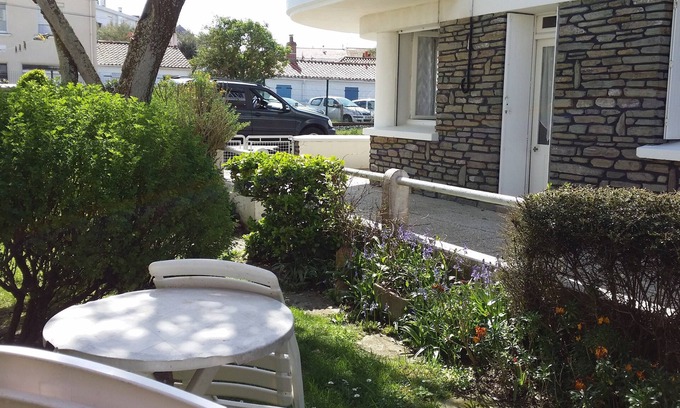 Saint-Gilles-Croix-de-Vie Apartamento | APARTAMENTO SOLEADO FRENTE AL PUERTO y CERCA DEL CENTRO DE LA CIUDAD.