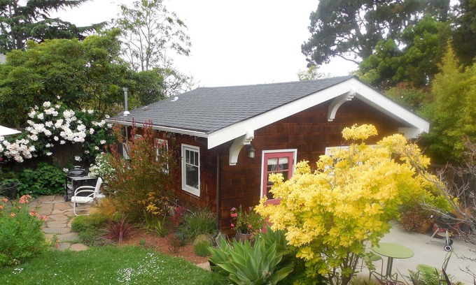 Berkeley Cabaña | Sunny Garden Studio en una gran ubicación North Berkeley