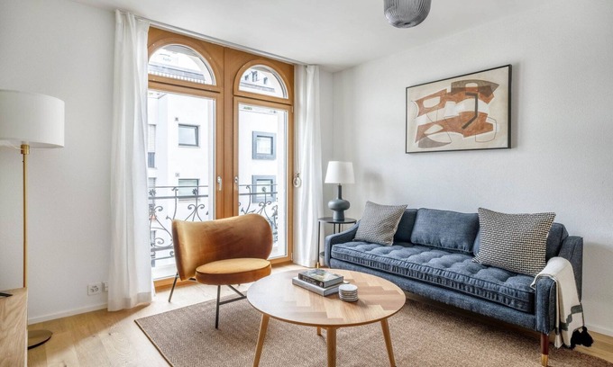 Gundeldingen Apartamento | Sunny Gundeldingen 3 Room w/ Storage, nr Basel Main Stn, by Blueground