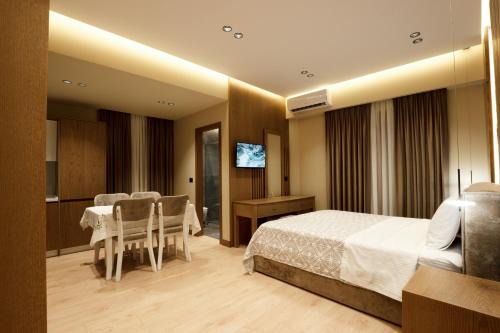 Gjirokaster Hotel | Sunny Hill Boutique Hotel