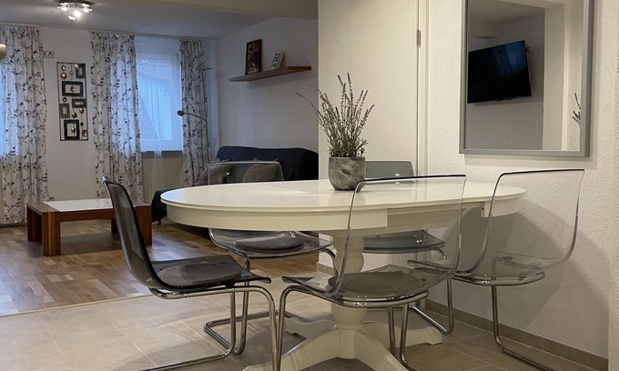 Reutlingen Apartamento | Apartamento-De Lujo-Baño Privado-Vista a la Ciudad-og 2