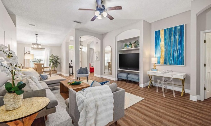 Northside Casa | Pristine|Family Gatherings|Spacious|Pool Access