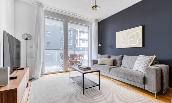 Vienna Apartamento | Sunny Leopoldstadt 2BR w/ Gym & Balcony, near U2, by Blueground