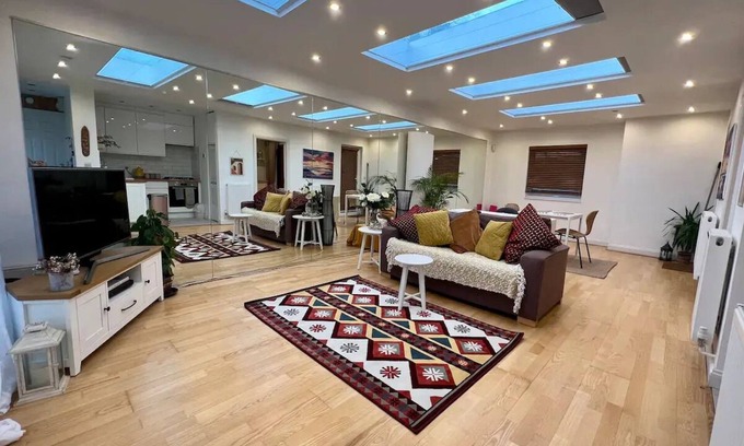Seven Sisters Apartamento | Sunny London Garden Apartment