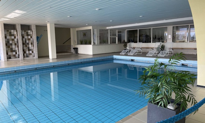 Kappel Apartamento | Acogedor y soleado apartamento con piscina, sauna y wifi.