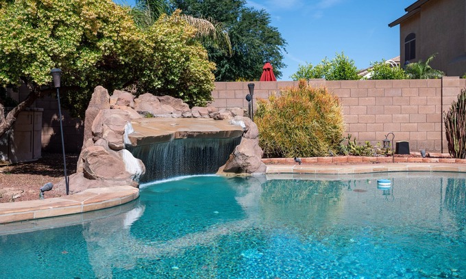 Canyon Trails Casa | Sunny Oasis Retreat - by HomeSlice Stays