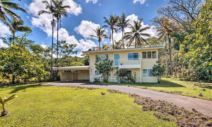 Kapoho Casa | Sunny Pahoa Retreat: Snorkel, Hike & Shop!
