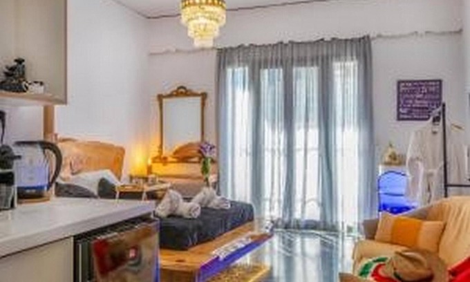 Old Town Rethymnon Casa | Sunny Palm Room Crete