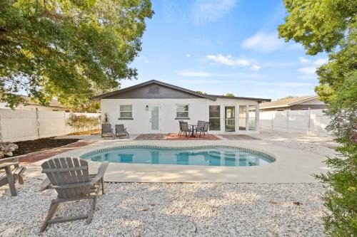 Palmetto Casa | Sunny Palmetto Oasis - 4BR Home With Private Pool
