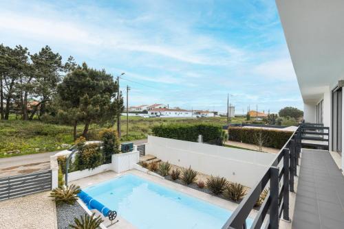 Magoito Apartamento | Sunny Paradise W/Pool by LovelyStay