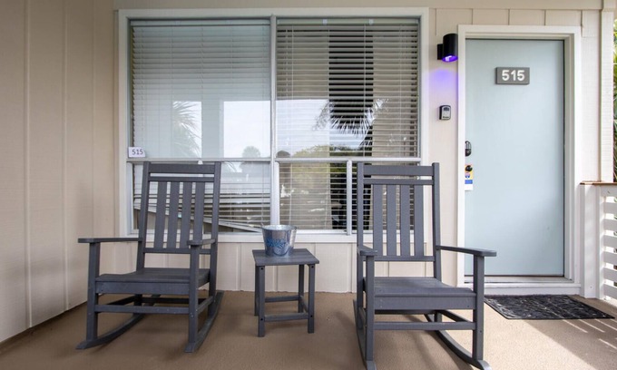Saint Helena Island Complejo | Sunny Poolside Suite Just Steps from Beach Club, Sandbar, & Tennis