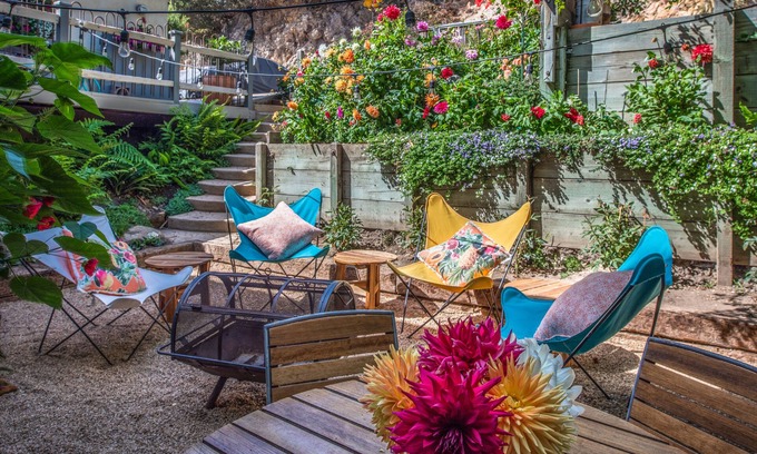 Mission Fields Casa | Sunny Side of the Street