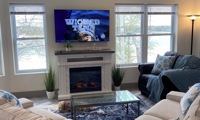 Onset Apartamento | Sunny, Spacious, Stunning! Beachfront Onset Beach The Gateway to Cape Cod