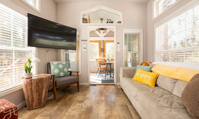 Woodland Park Casa | Sunny Tiny Haven | BBQ, Fresh Vibes & Peak Views