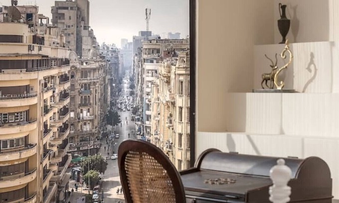 Downtown Cairo Apartamento | ~Sunny Vintage Haven" Dual Balcony, Panoramic View