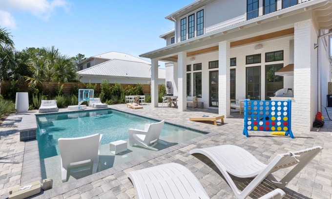 Kiska Beach Casa | Sunnyside Escape - Ultimate Luxury Beach House! New, Private Pool, Close to Gulf