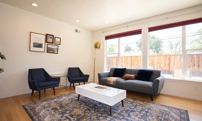 Sunnyvale West Casa | Sunnyvale 3BR w/ Backyard, nr Nature & Entertainment, by Blueground