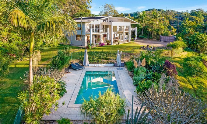 Coorabell Casa | Sunrise Estate - Beautiful, spacious home - Byron Hinterland