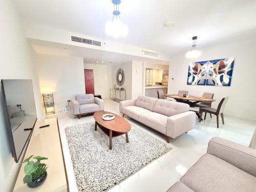 Jumeirah Apartamento | SUNRISE HOMES - Beautifully Upgraded 3BR near to Beach