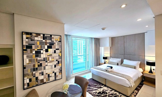 Downtown Dubai Apartamento | Sunrise Homes - Chic Studio close to Dubai Mall with Canal Views