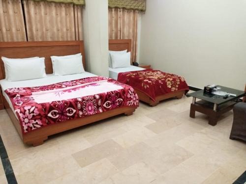 PECHS Casa | Sunrise Palace Guest House