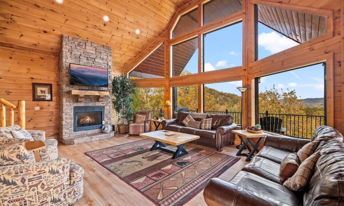 Townsend Cabina | Sunrise Peak: Incredible 6BR w/Views*Hot Tub*Games*Privacy!