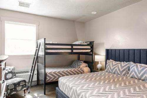 Harbor Village Casa | Sunrise Resort Room #302