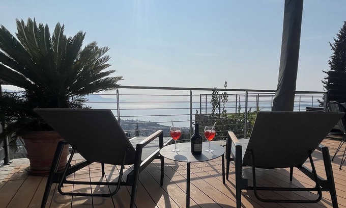 Toscolano Maderno Complejo | Sunrise signature Apartment mit privater Dachterrasse und traumhaften Seeblick