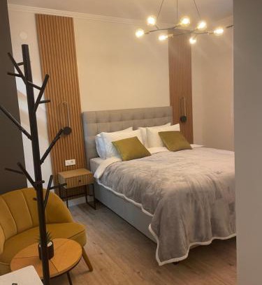 Kotor Old Town Apartamento | Sunrise Suite