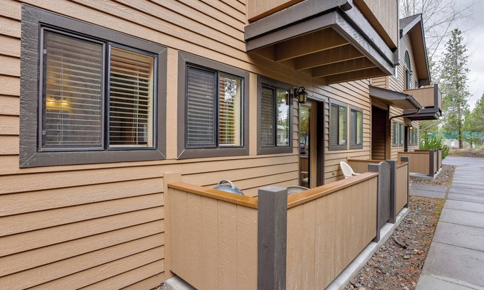 Sunriver Apartamento | Sunriver Vacation Rental w/ Community Hot Tub!