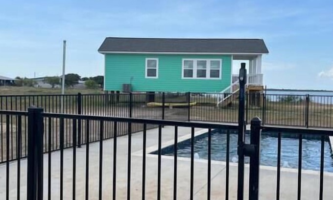 Port Lavaca Casa | Sunset Bay Pelican Cottage