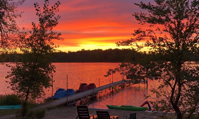 Hackensack Complejo | Sunset Bay Vista- 4BR/2BA Lodge on Baby Lake- Family Friendly