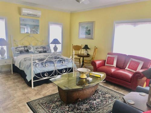 Northport Casa | Sunset Beach Hideaway