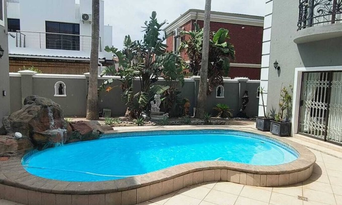 Sunset Beach Casa | Sunset beach holiday home/Pauline's entire villa is a taste of luxury.