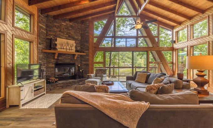 Innsbrook Chalet De Esquí | Sunset Bridge Chalet by Innsbrook Vacations!