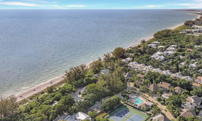 Captiva Casa | Sunset Captiva 10 - Private home just steps to the beach