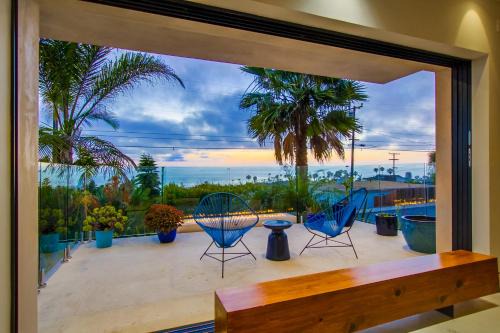 Sunset Cliffs Casa | Sunset Cliffs Modern Luxury Estate w Ocean Views, Oversized Spa, AC, Yard!
