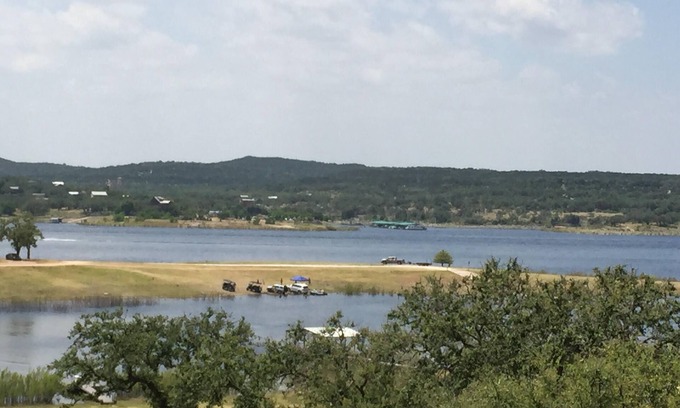 Point Venture Casa | Sunset Cove Lakehouse 4-bedroom House with Views Closest to the Park - Boat Ramp