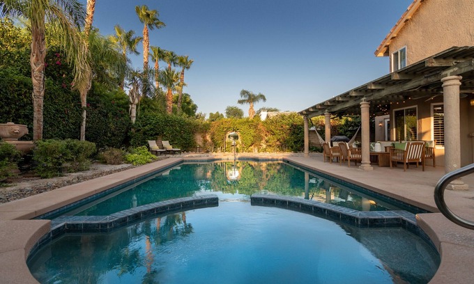 La Quinta Villa | Sunset Disco: Large Pool/Spa @ Lush Family Retreat