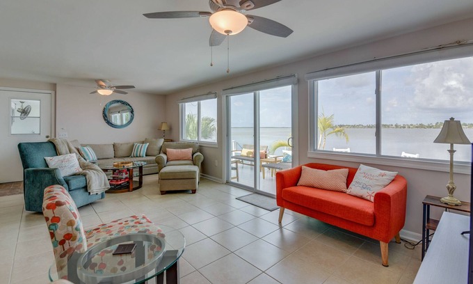 Bay Point Casa | Sunset Harmony | Oceanfront home in Key West with dock, bar & amazing view