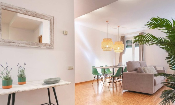 Barri Vell Apartamento | Sunset - Apartamento vacacional en Girona | Bravissimo