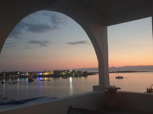 Archangelos Casa | Sunset Holiday House
